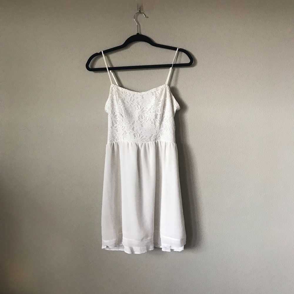 White Dress - lace & chiffon - EUC